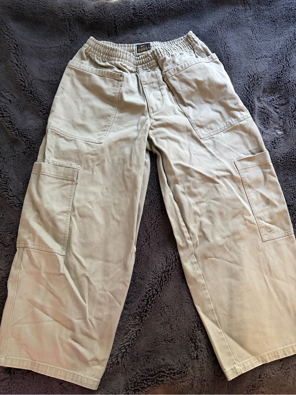 Nike Men’s Beige Cargo Pants with Utility Pockets